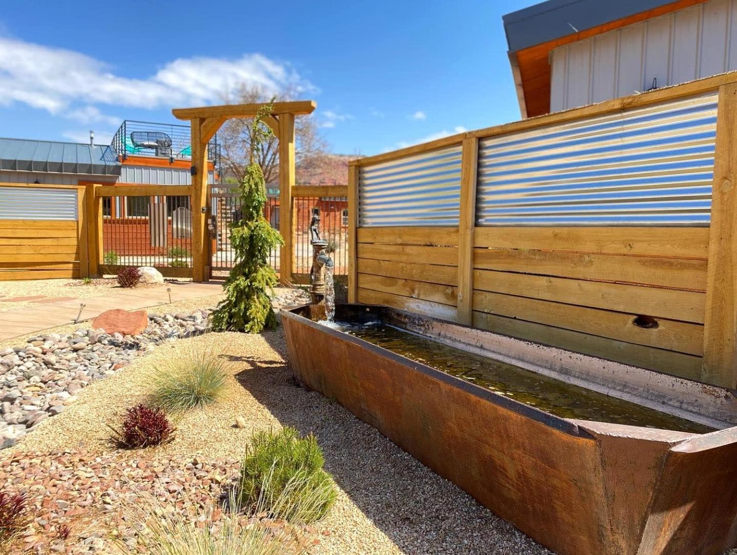 Timber & Tin G 2Bed 2Bath W Pool & Rooftop Deck Kanab Ngoại thất bức ảnh
