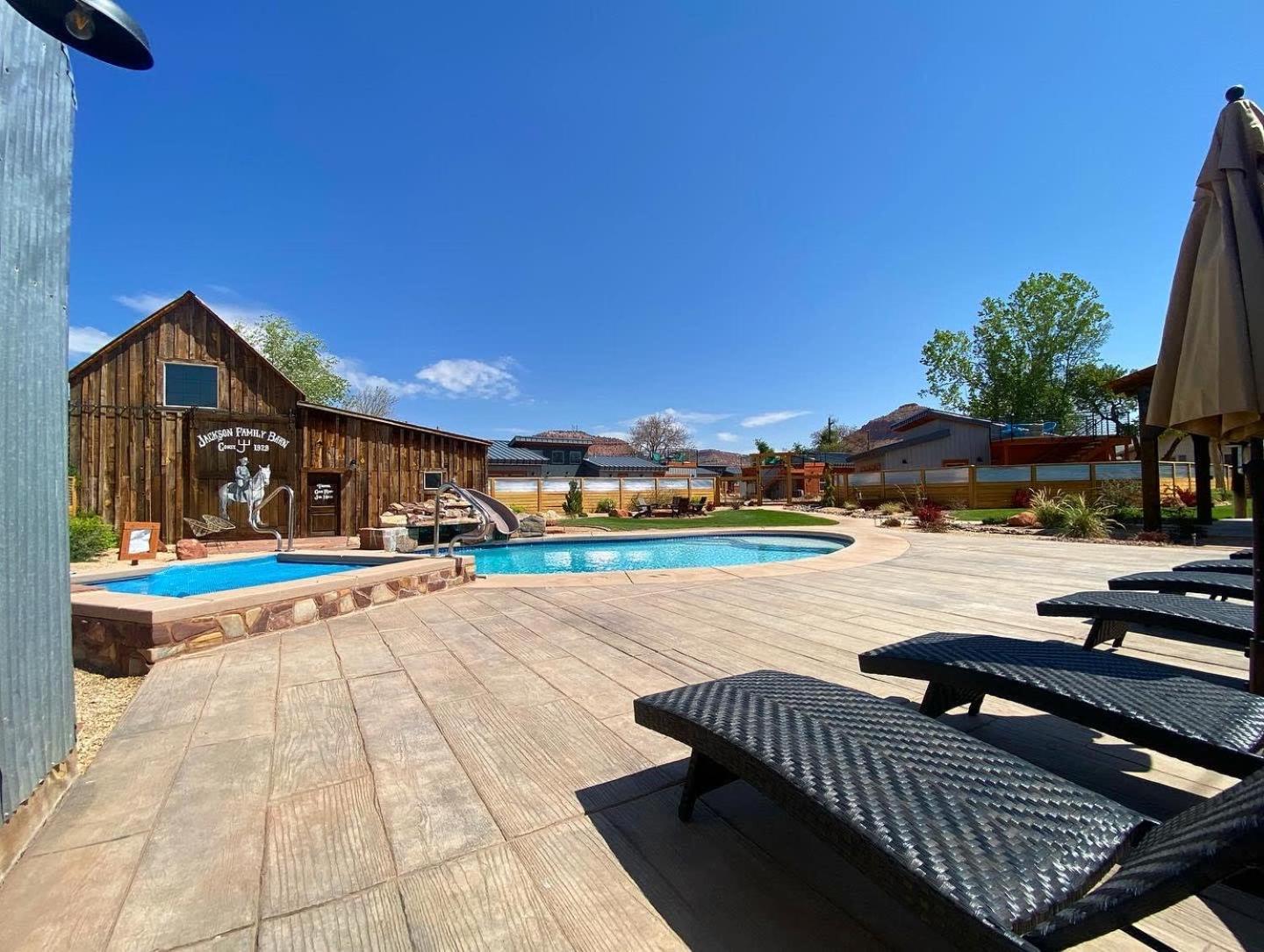 Timber & Tin G 2Bed 2Bath W Pool & Rooftop Deck Kanab Ngoại thất bức ảnh
